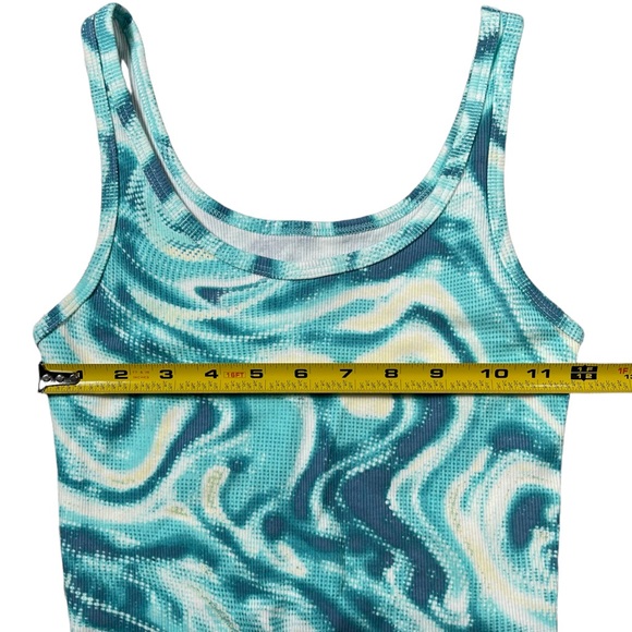 Wild Fable Sz Xs 90s vibe Slim Fit Tiny Crop Tank Top blue white cream swirl NWT - Picture 7 of 9